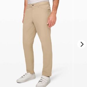 Lululemon ABC Pant Beige Mens Sz 32